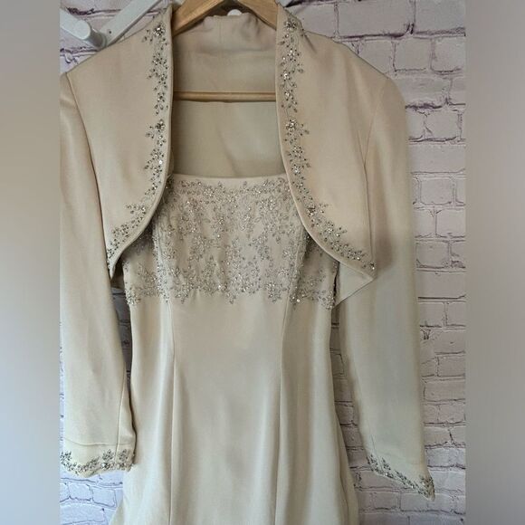 Mori Lee Ecru Beige Classic Crystal Beaded Embellished Full Evening Dress Size 8 - Picture 3 of 15